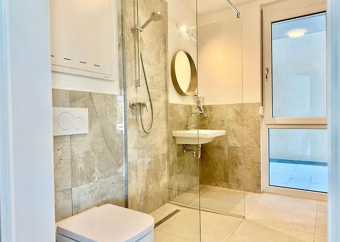 Moderne Mit Balkon - Naehe Shopping Sued *