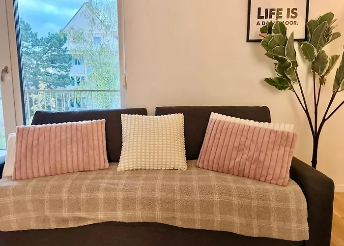 Moderne Mit Balkon - Naehe Shopping Sued